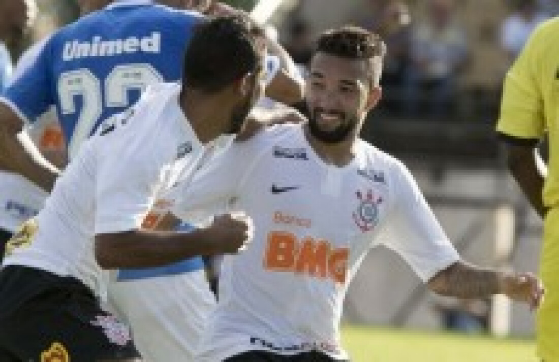 Timão usa força máxima para garantir classificação