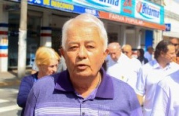 Missa comemora aniversário e relembra mortos em atentado