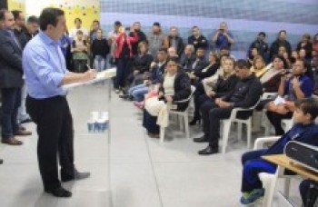 Praça passará por reforma e vai ganhar campo de society