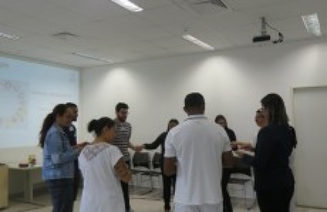 Colaboradores participam de atividades de integração