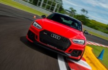 Audi apresenta o novo RS 5 Coupé para o Brasil