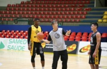 Mogi/Helbor encara o São José hoje no Vale