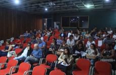 Especialistas discutem meios para criar uma escola segura