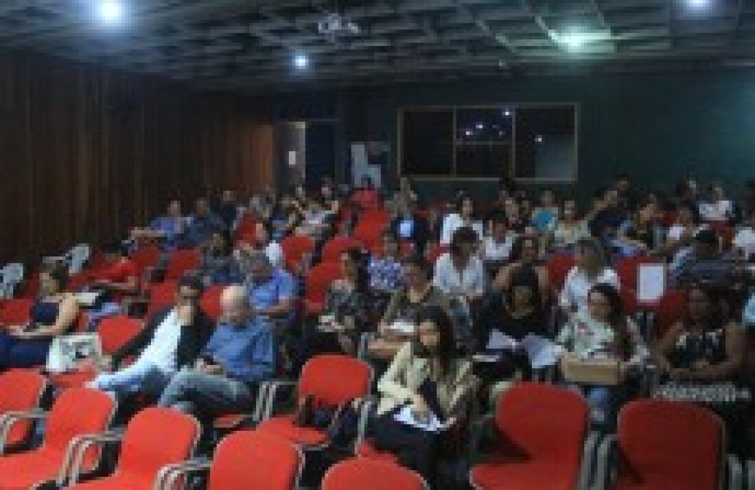 Especialistas discutem meios para criar uma escola segura