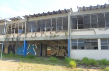 GCM faz ronda perto de prédio abandonado