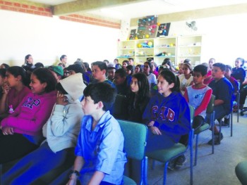 Projeto óleo de cozinha conscientiza estudantes