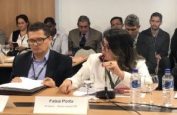 Prefeita participa de reunião com ministro Paulo Guedes