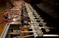 Exposição usa a arte para discutir algoritmos e computação quântica