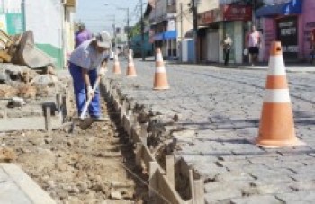Obras que vão readequar a rua Turmalina têm início