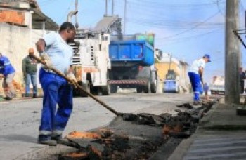 Parque Santana recebe novo asfalto