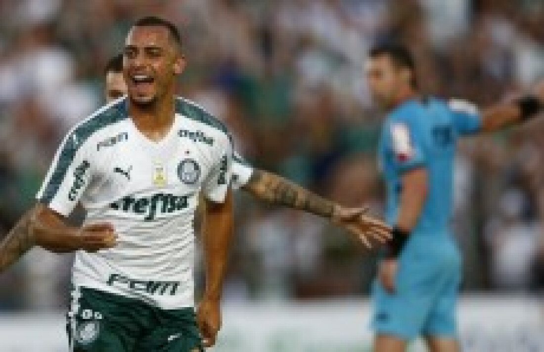 Felipão muda para melhorar ataque