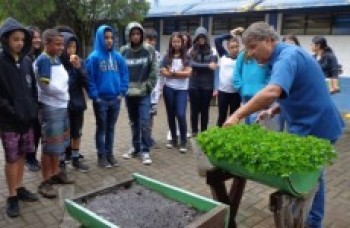 Alunos aprendem sobre proteção das nascentes