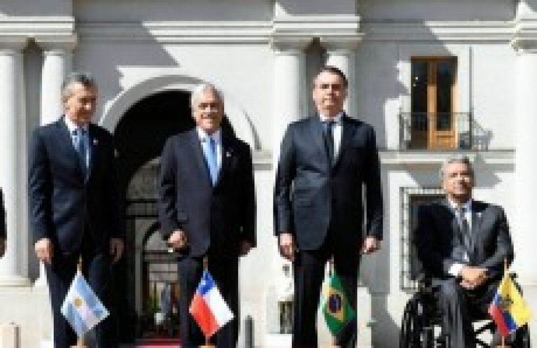 Para Bolsonaro, ação militar contra Maduro está afastada