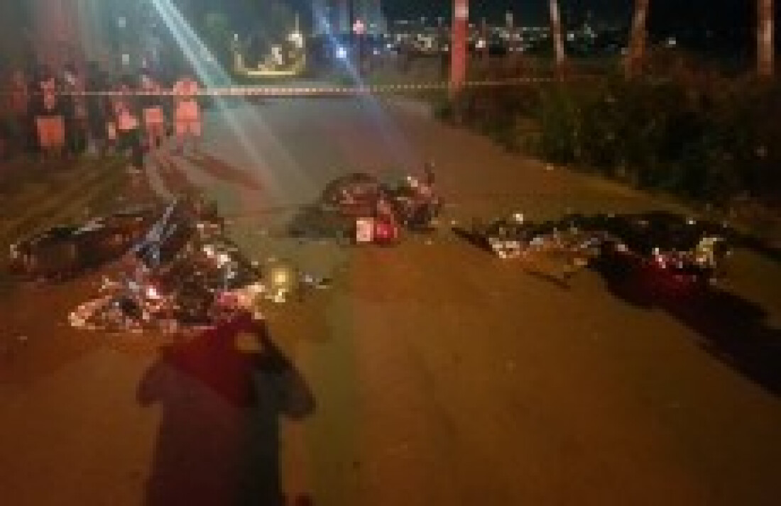 Acidente de moto deixa dois mortos