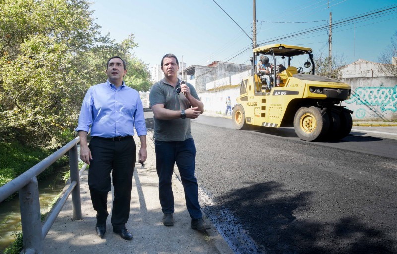 Prefeito busca recursos para canalizar o ribeirão Ipiranga