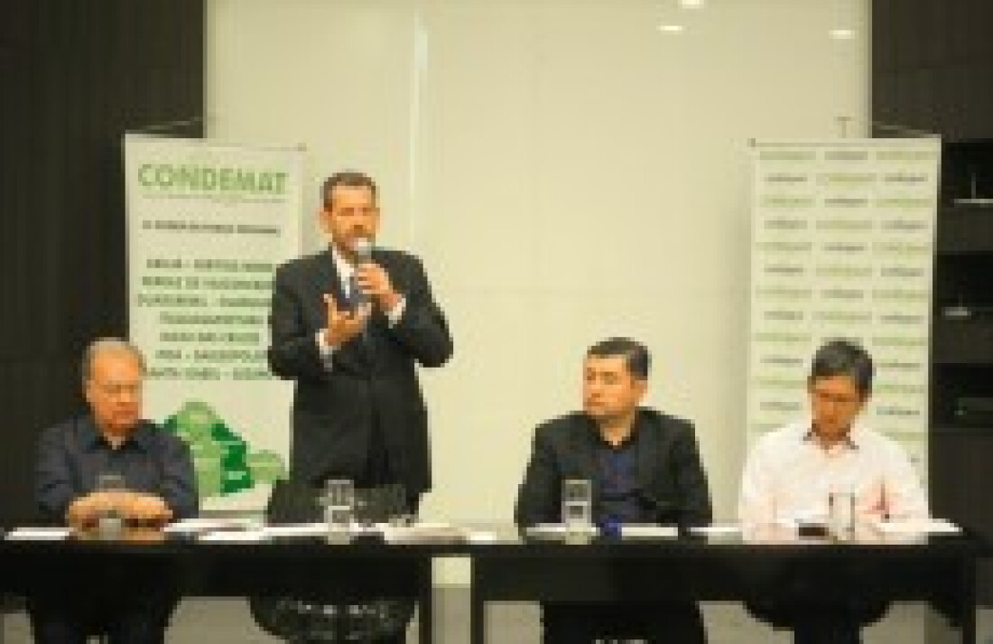 Estado confirma prioridadena limpeza de rios e córregos