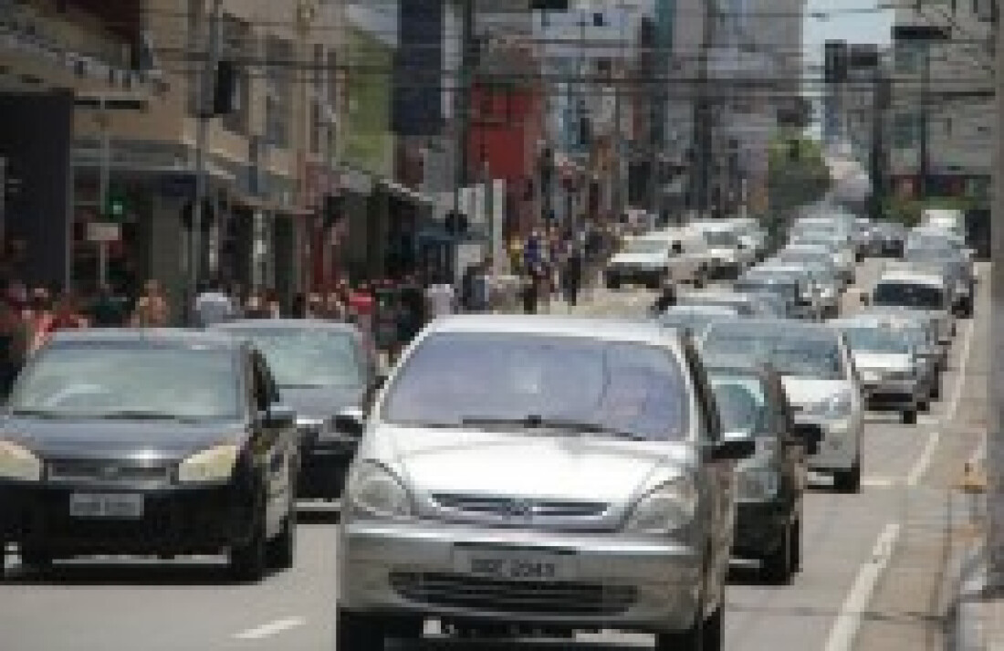 Cerca de 60 mil motoristas antecipam o licenciamento