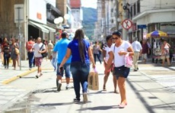 ACE Suzano realiza ações no Dia do Consumidor