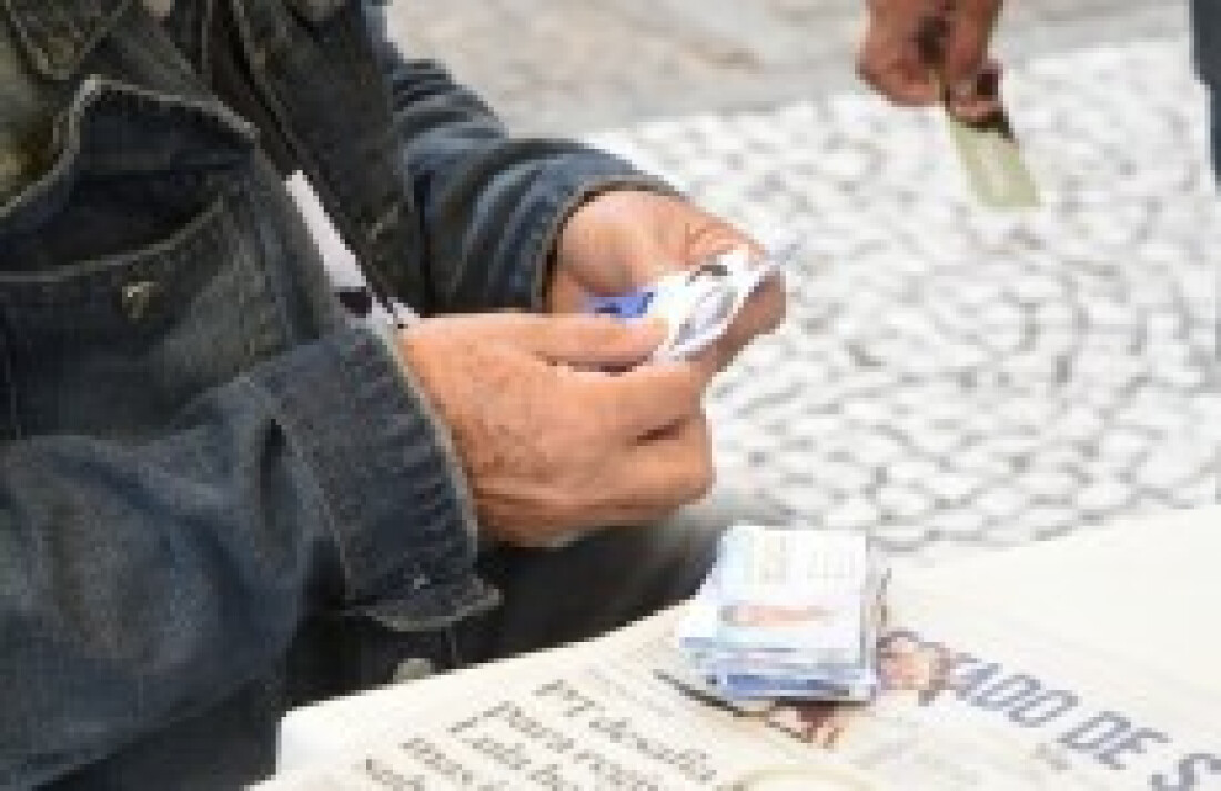 Material impresso continua indispensável nas campanhas