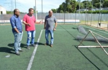 Prefeito vistoria reforma na Praça da Juventude