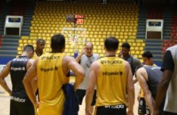 Mogi/Helbor encara o vice Pinheiros