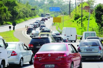 Feriadão teve 13 acidentes nas estradas do Alto Tietê