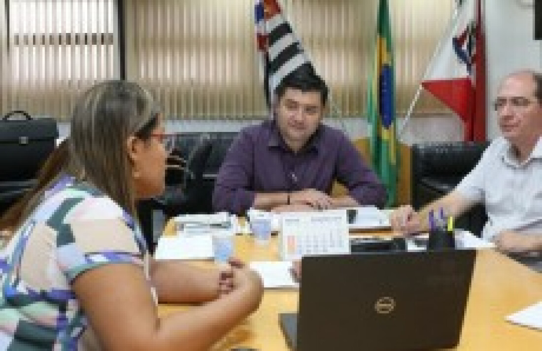 Escola vai receber biblioteca comunitária