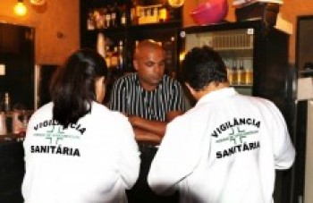 Vigilância Sanitária faz vistoria em tabacarias