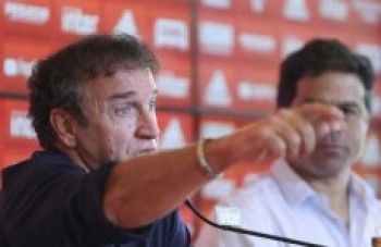 São Paulo estuda reduzir despesas