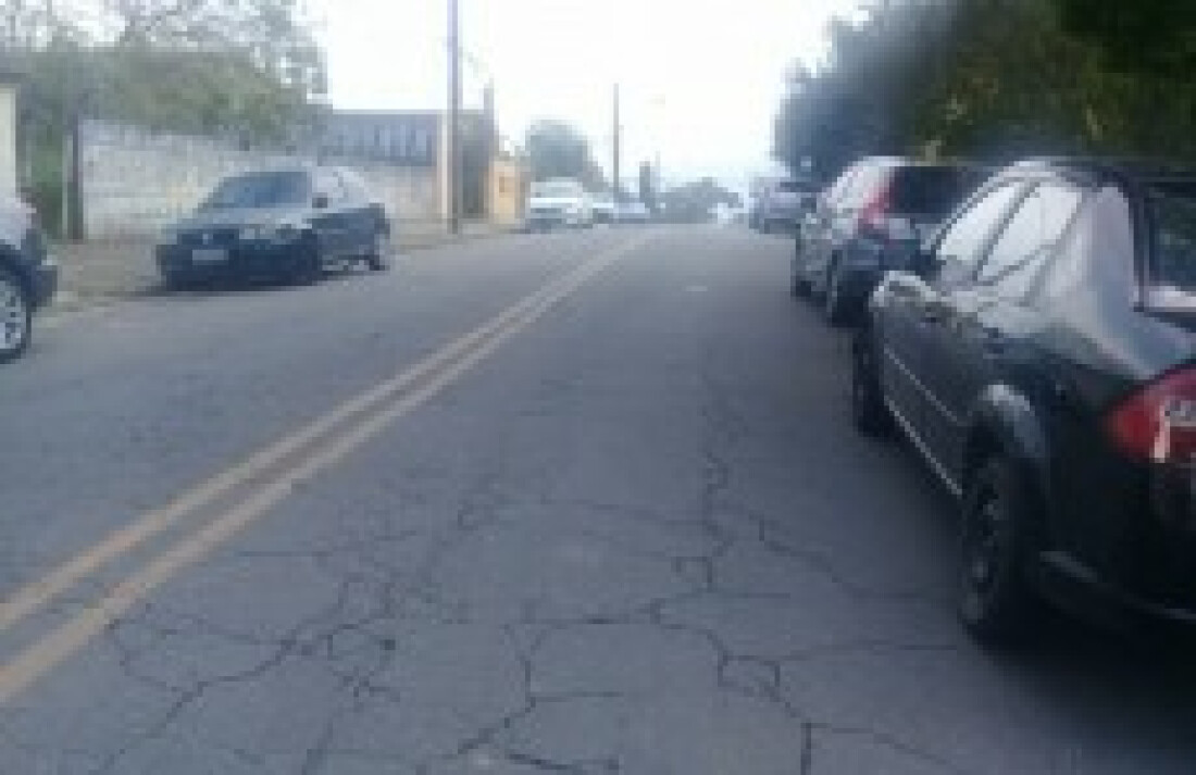 Morador reclama de trânsito na rua Maria Osório do Valle