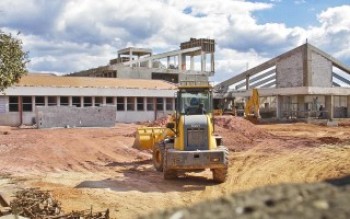Fórum: obras devem ser paralisadas