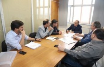 Prefeitura e Cetesb se reúnem para discutir ações em Suzano