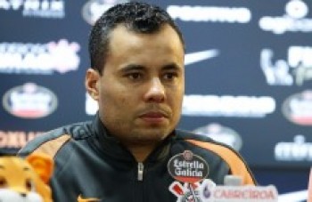 Timão usa time misto de olho nas finais da Copa do Brasil