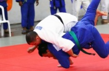 Aulas de judô têm inscrições abertas