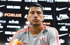 Para volante Ralf, Corinthians precisa definir padrão de jogo