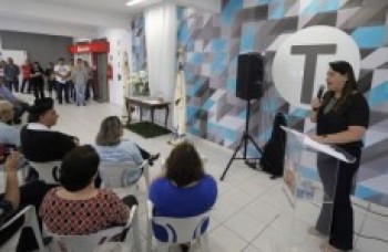 Imagem de Nossa Senhora é acolhida na prefeitura