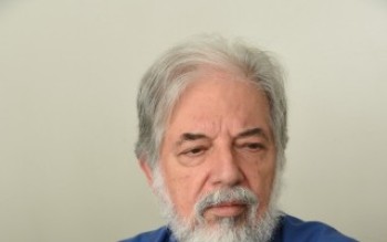 Constituição deve passar por reforma, dizem especialistas