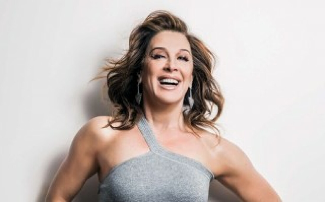 Claudia Raia relembra machismo e paqueras