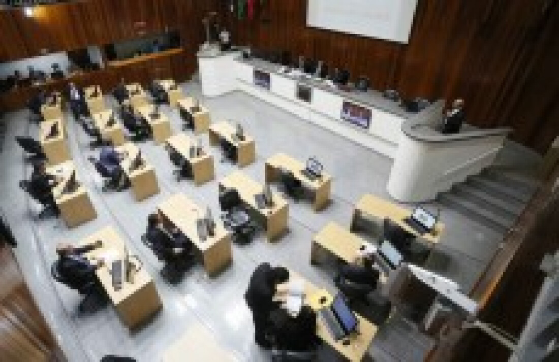 Sessão da câmara é cancelada após manifestação contra IPTU