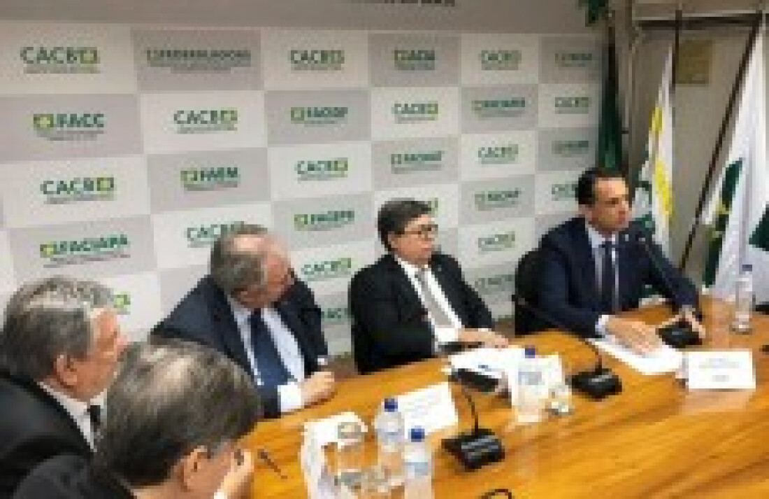 Deputado propõe defesa de associações comerciais