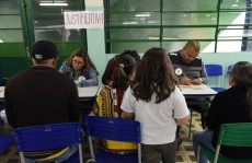 Mais de 230 mil eleitores deixaram de votar no domingo