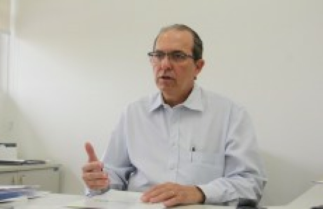 Prefeito demite secretário de Finanças por erros no IPTU
