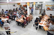 Bom Prato traz cardápio especial para celebrar data