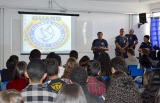 Programa da GCM combate uso de drogas na juventude