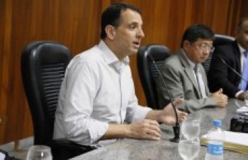 Deputado Bertaiolli visita câmara e reforça compromisso com região
