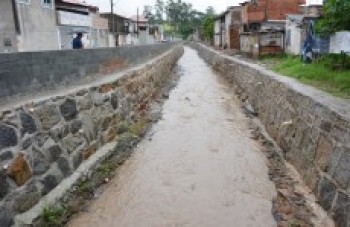 Obras no córrego Paredão atingem 95% da conclusão