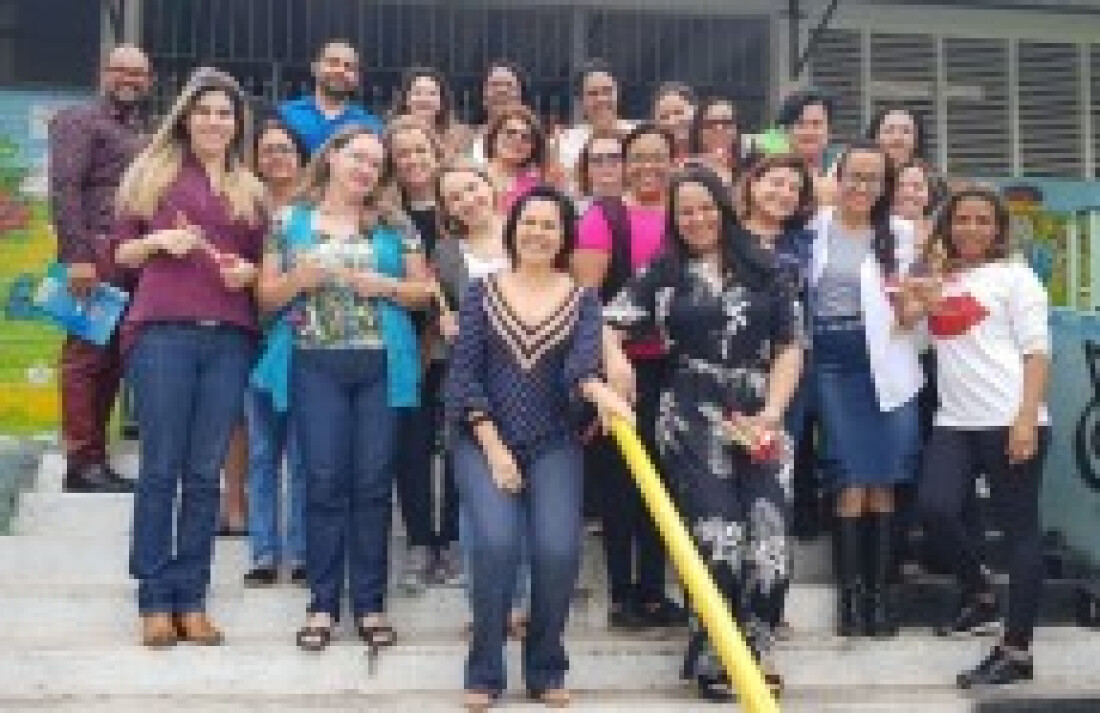 Secretaria promove dia de homenagens a professores