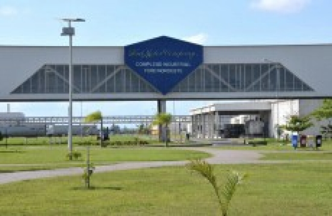 Ford concede férias para 6.800