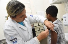 Saúde espera imunizar cerca de 35 mil jovens contra a HPV