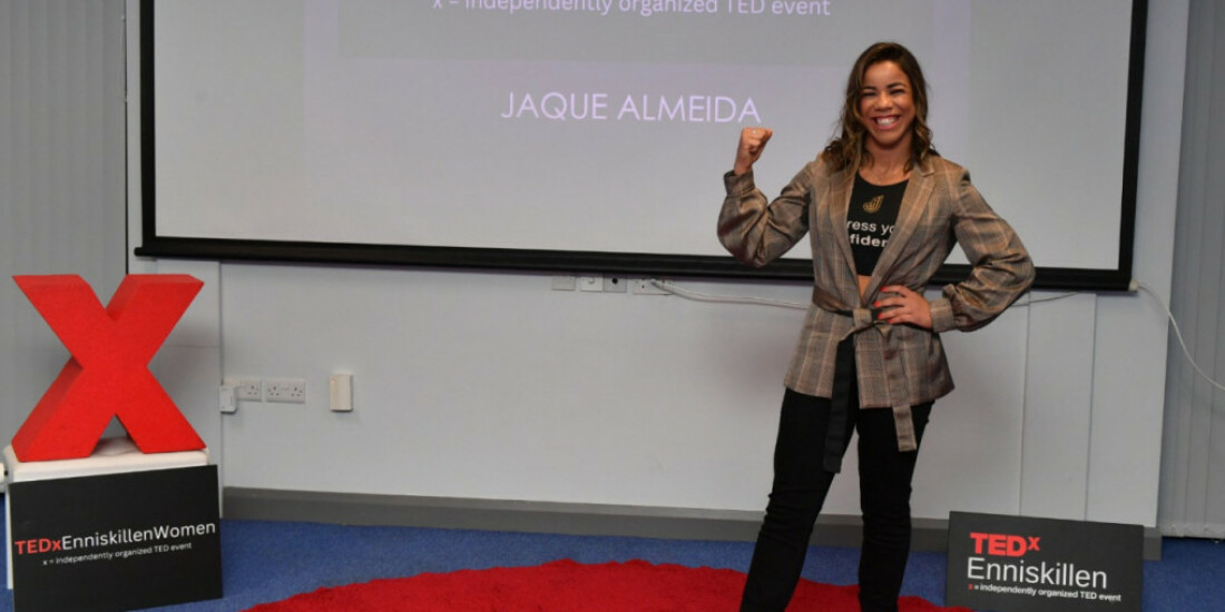 Suzanense que ensina defesa pessoal se torna palestrante